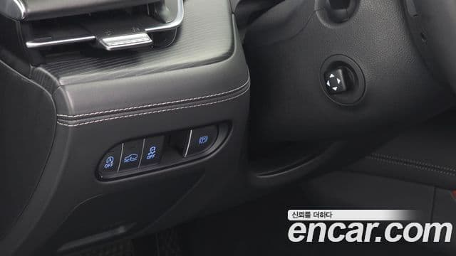 Genesis G90 2022 — ფოტო 14/20