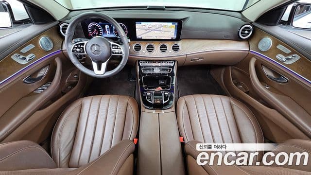 Mercedes-Benz E-Class 2019 — Şəkil 7/20