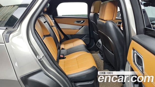 Land Rover Range Rover Velar 2018 — Фото 12/20