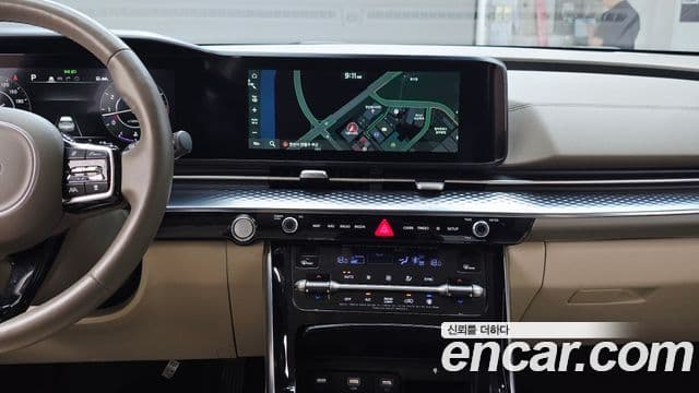 Kia Carnival 2021 — фото 14 из 20