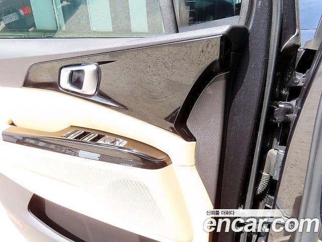 Kia Carnival 2020 — Şəkil 12/19