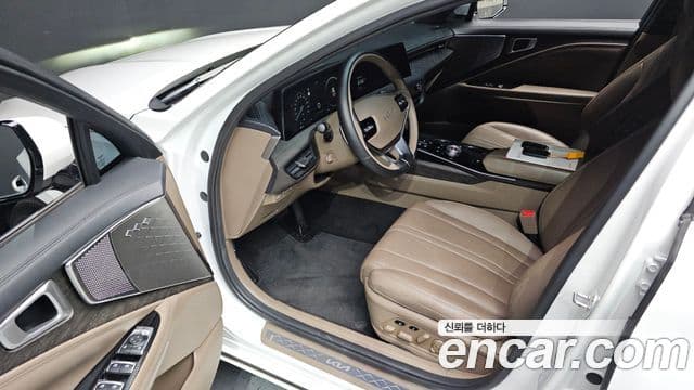 Kia K8 2023 — Şəkil 10/20