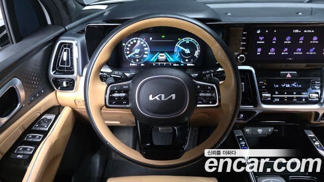 Kia Sorento 2023 — Фото 14/20