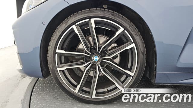 BMW 4 Series 2024 — Photo 1/30