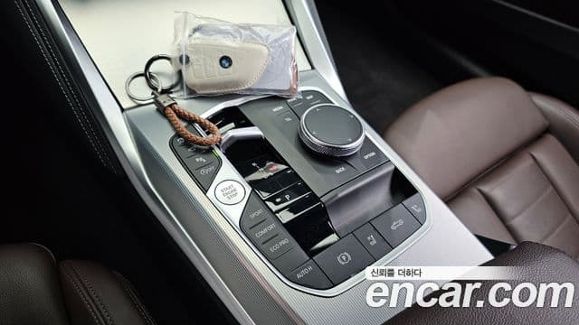 BMW 4 Series 2024 — Photo 21/30
