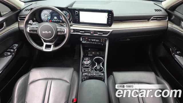 Kia K5 2022 — ფოტო 9/20