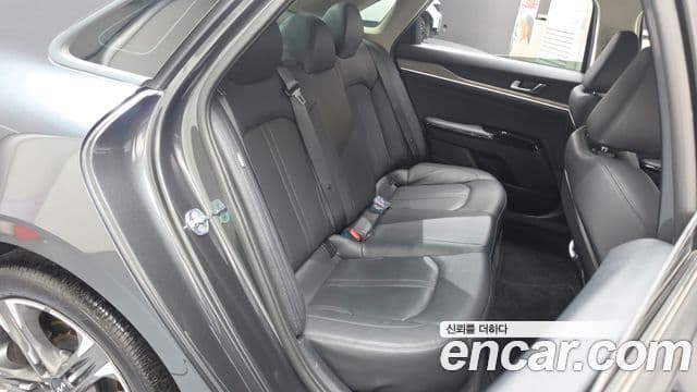 Kia K5 2022 — ფოტო 11/20
