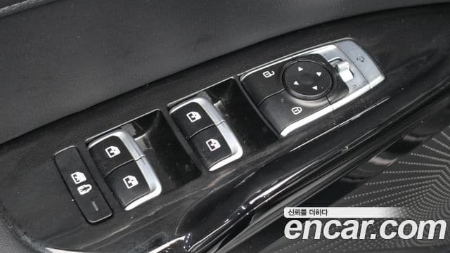 Kia K5 2022 — ფოტო 19/20