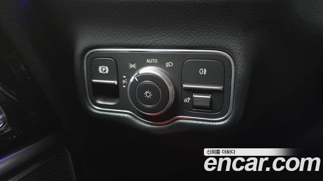 Mercedes-Benz G-Class 2024 — Photo 14/34