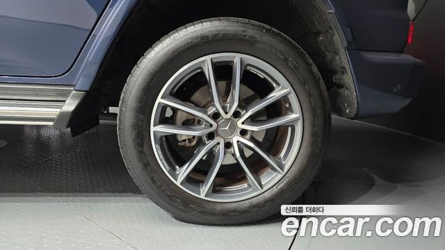 Mercedes-Benz G-Class 2024 — Photo 24/34