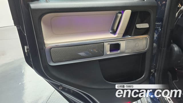 Mercedes-Benz G-Class 2024 — Photo 27/34