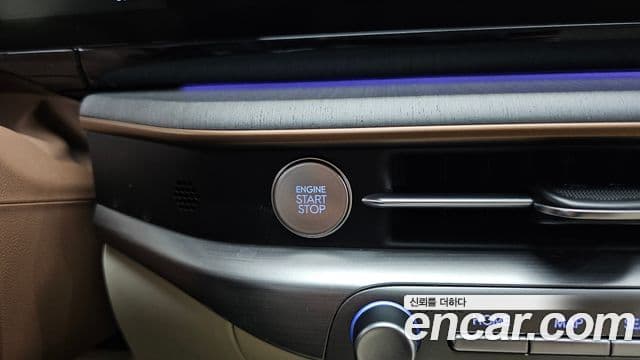 Hyundai Grandeur Hybrid 2023 — Photo 28/34
