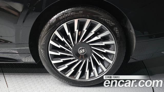 Hyundai Grandeur 2022 — Фото 5/20