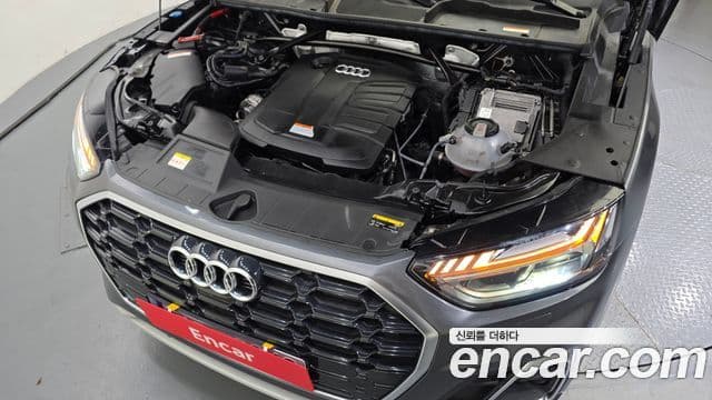 Audi Q5 2022 — ფოტო 6/20