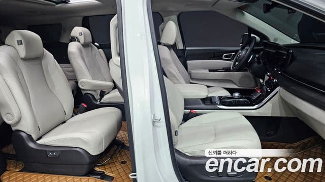 Kia Carnival 2022 — Фото 11/20