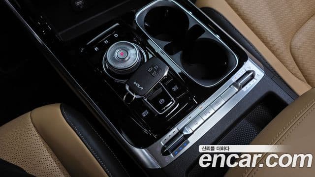 Kia Carnival 2023 — Şəkil 9/20