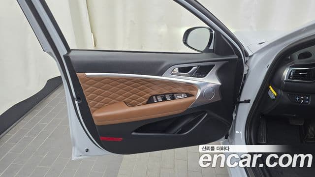 Genesis G70 2019 — ფოტო 17/34