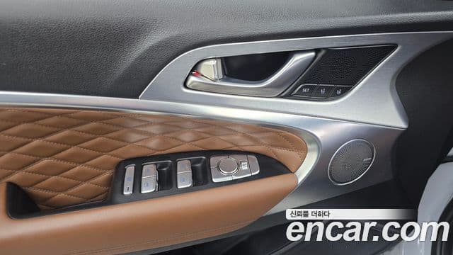 Genesis G70 2019 — ფოტო 28/34