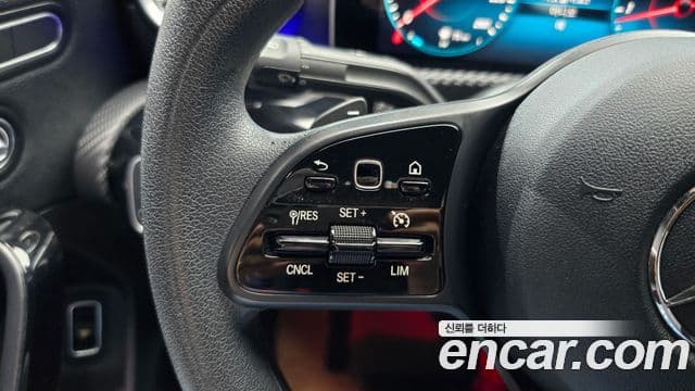 Mercedes-Benz A-Class 2020 — ფოტო 17/20