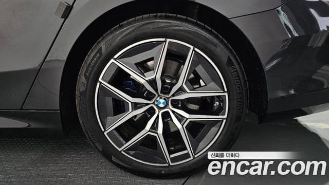BMW 5 Series 2026 — Photo 2/34