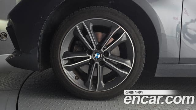 BMW 1 Series 2020 — Şəkil 5/20
