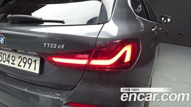 BMW 1 Series 2020 — Photo 18/30