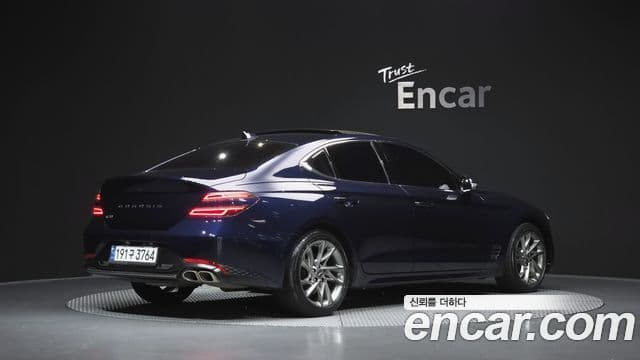Genesis G70 2021 — фото 1 из 20