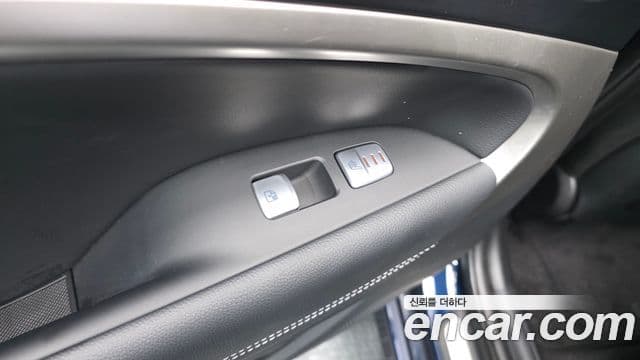 Genesis G70 2021 — фото 17 из 20