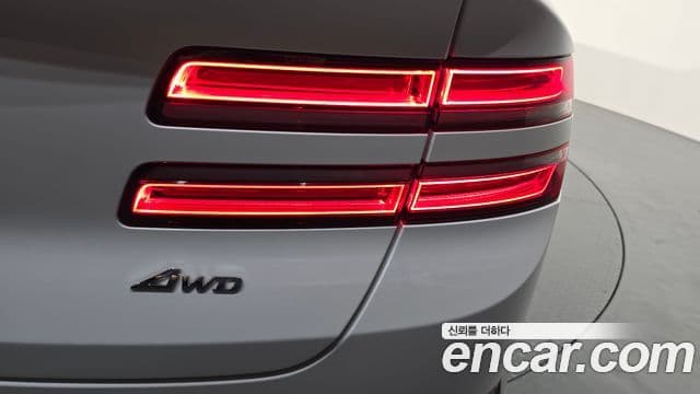Genesis GV80 2021 — Photo 19/32