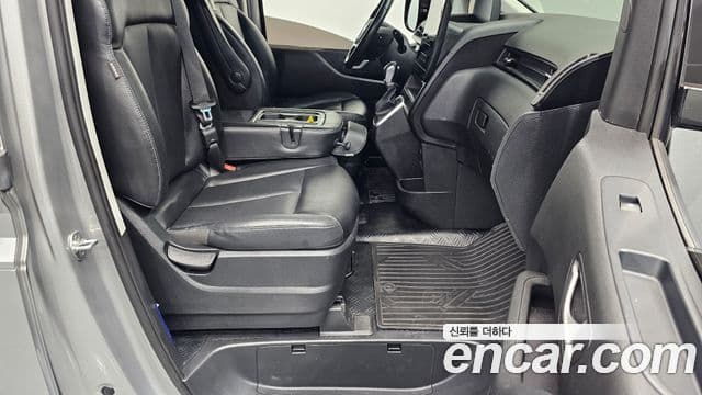 Hyundai Staria 2022 — Şəkil 11/20