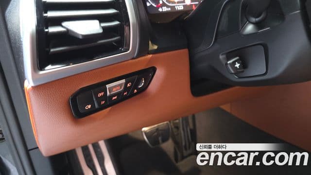 BMW 8 Series 2023 — ფოტო 20/20