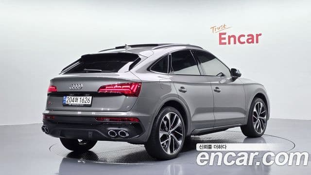 Audi SQ5 2023 — Şəkil 16/34