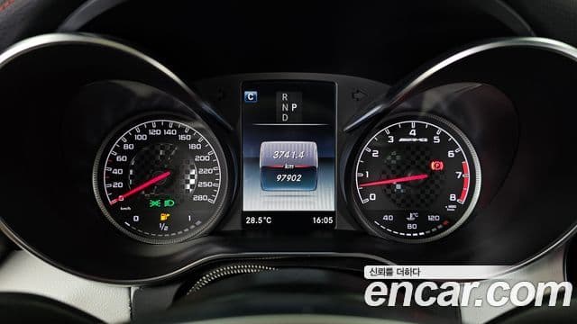 Mercedes-Benz C-Class 2018 — ფოტო 8/20
