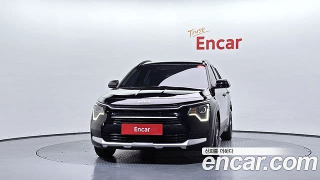 Kia Niro 2022 — Фото 3/20