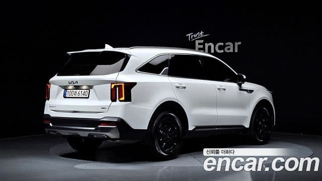 Kia Sorento 2024 — Фото 2/20