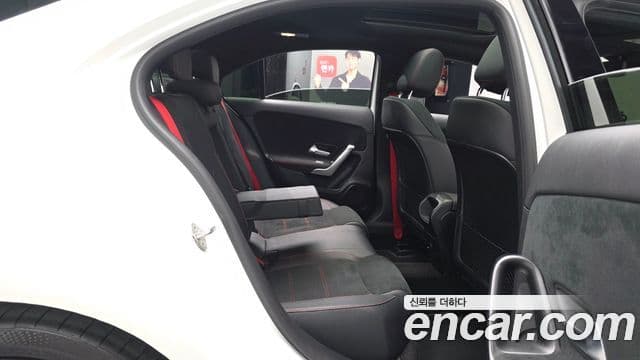 Mercedes-Benz A-Class 2022 — ფოტო 11/20