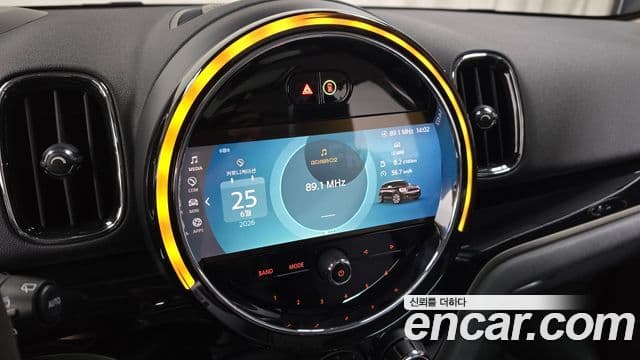 Mini Cooper Countryman 2023 — ფოტო 13/20