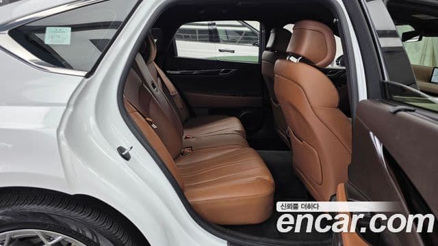 Genesis Electrified G80 2023 — фото 12 из 20
