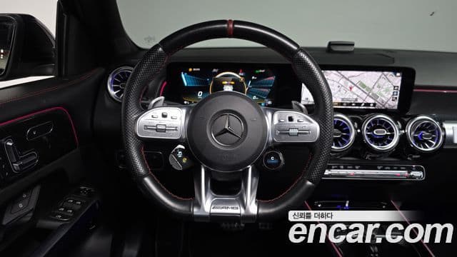Mercedes-Benz GLB-Class 2022 — Фото 12/20