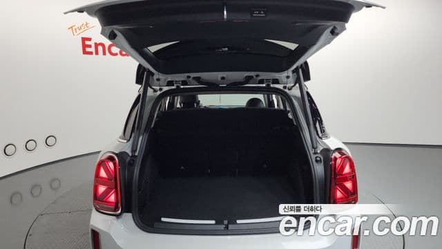 Mini Cooper Countryman 2024 — Фото 19/20