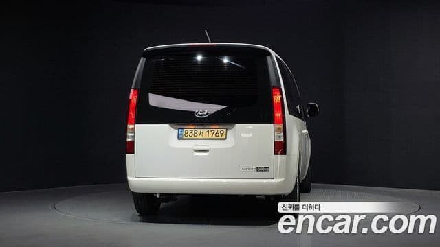Hyundai Staria 2023 — Şəkil 4/20