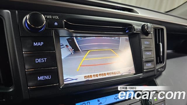 Toyota RAV4 2018 — Şəkil 14/20