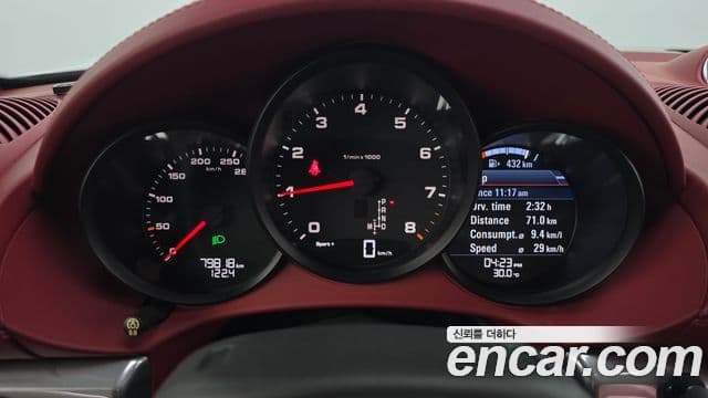 Porsche 718 Cayman 2019 — Şəkil 19/20