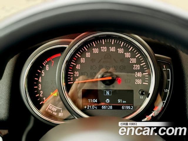 Mini Cooper Countryman 2019 — Şəkil 6/20