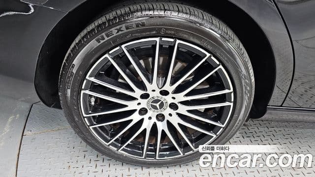 Mercedes-Benz C-Class 2022 — фото 5 из 20