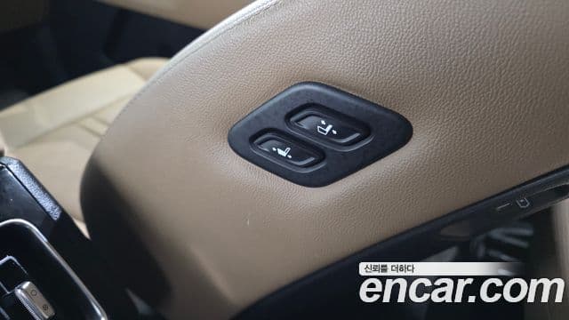 Kia Sorento 2023 — Şəkil 17/20