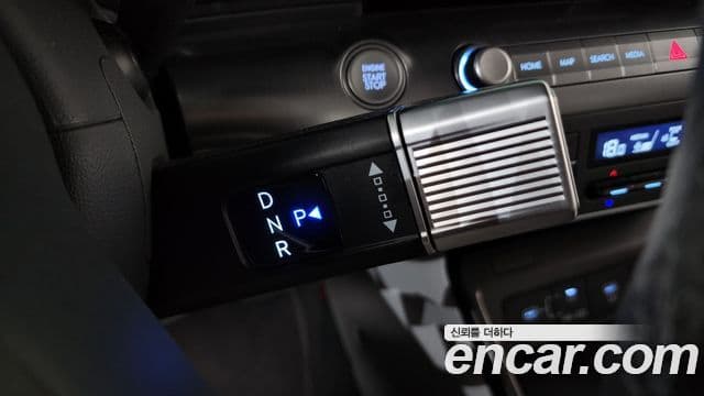 Hyundai Kona 2023 — фото 9 из 20