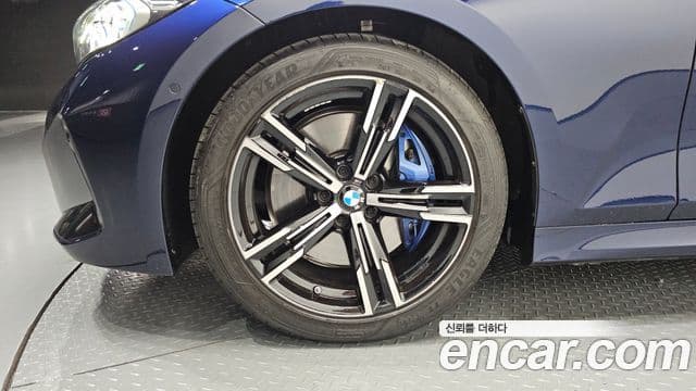 BMW 3 Series 2025 — фото 5 из 20