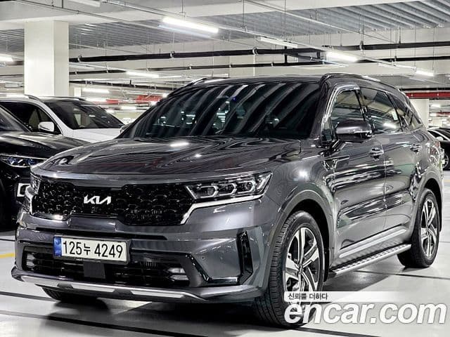 Kia Sorento 2023 — ფოტო 2/20