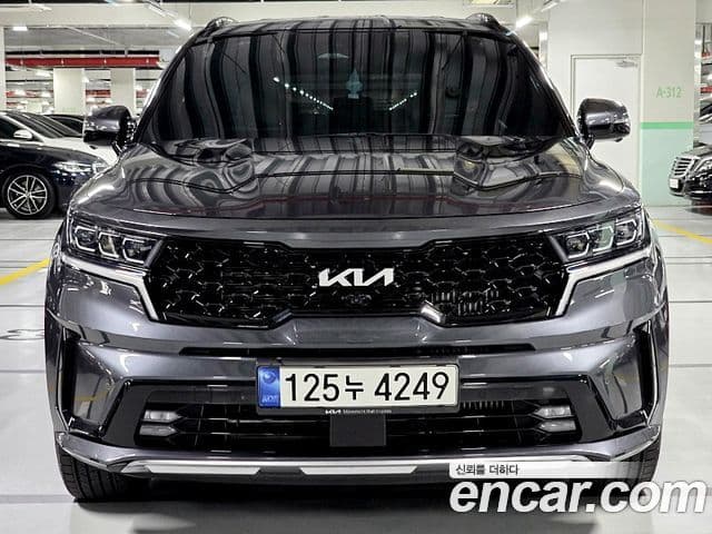 Kia Sorento 2023 — ფოტო 3/20